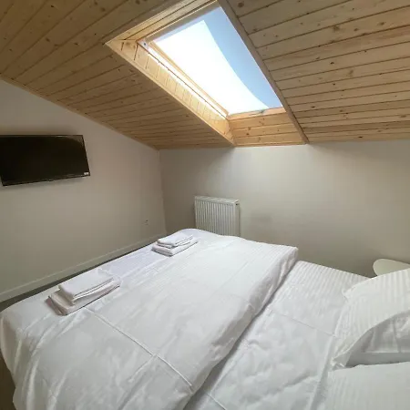 Apartment сучасна в центрі львова на вулиці лесі українки 19