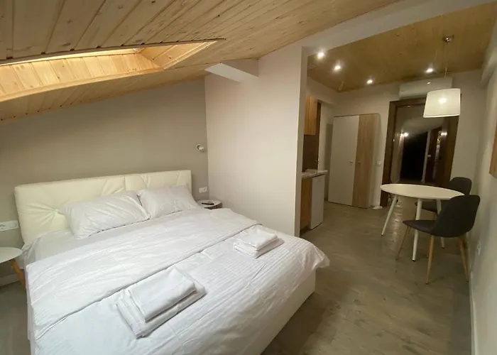 сучасна в центрі львова на вулиці лесі українки 19 Apartment