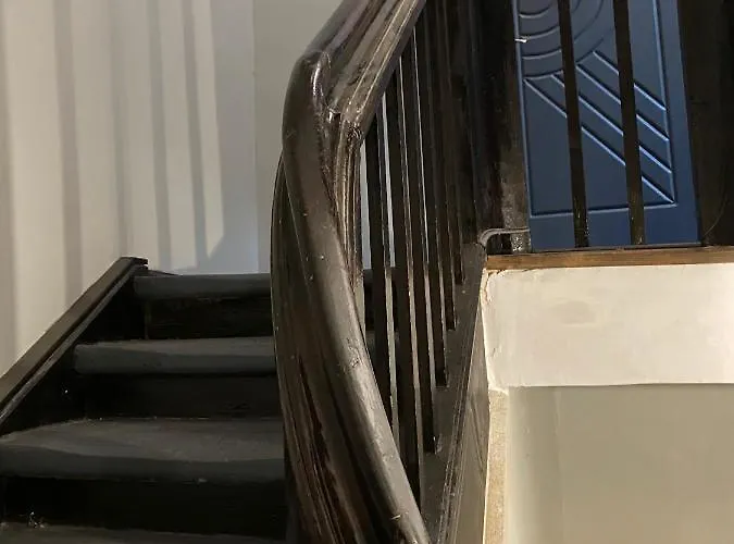 Apartamento сучасна в центрі львова на вулиці лесі українки 19 *