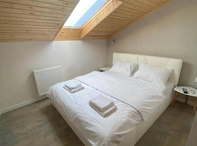 сучасна в центрі львова на вулиці лесі українки 19 Apartment *