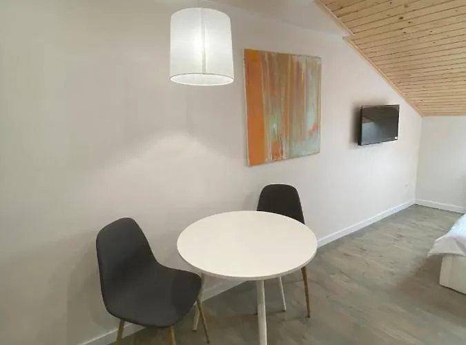 сучасна в центрі львова на вулиці лесі українки 19