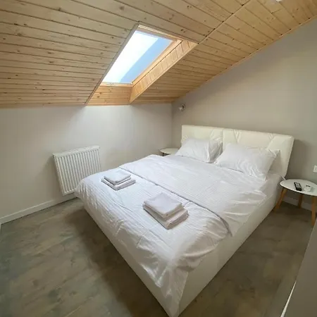 сучасна в центрі львова на вулиці лесі українки 19 Apartamento *
